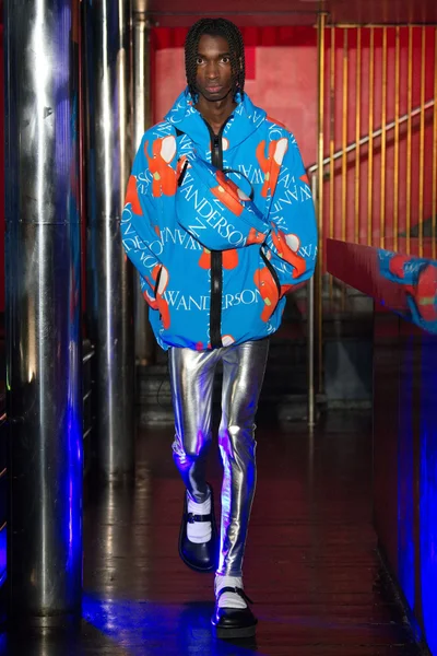 Look 7